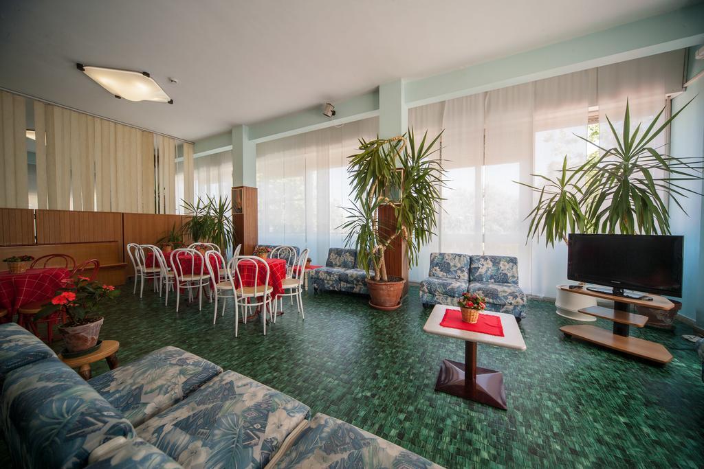 ريتشوني Hotel Madison المظهر الخارجي الصورة